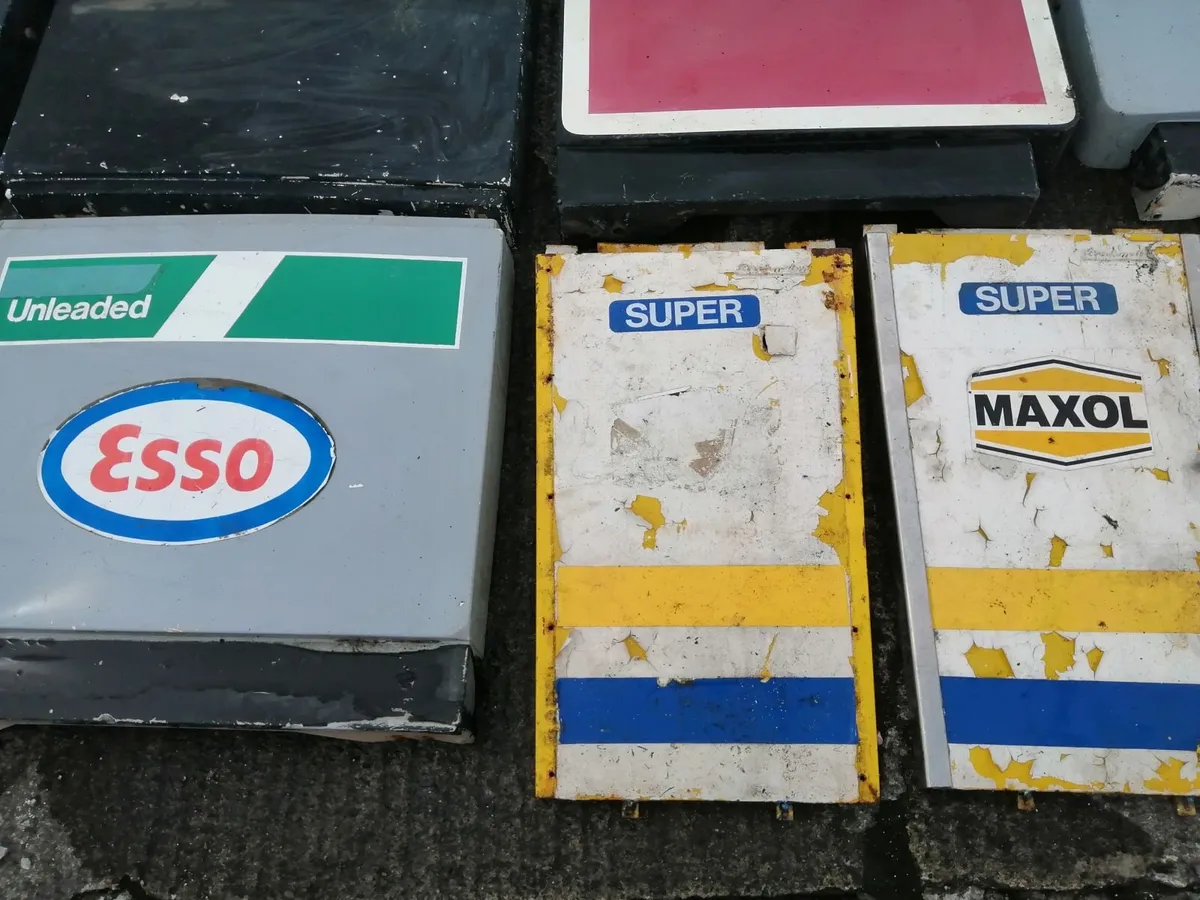 Classic and Vintage Petrol Pumps - Image 4