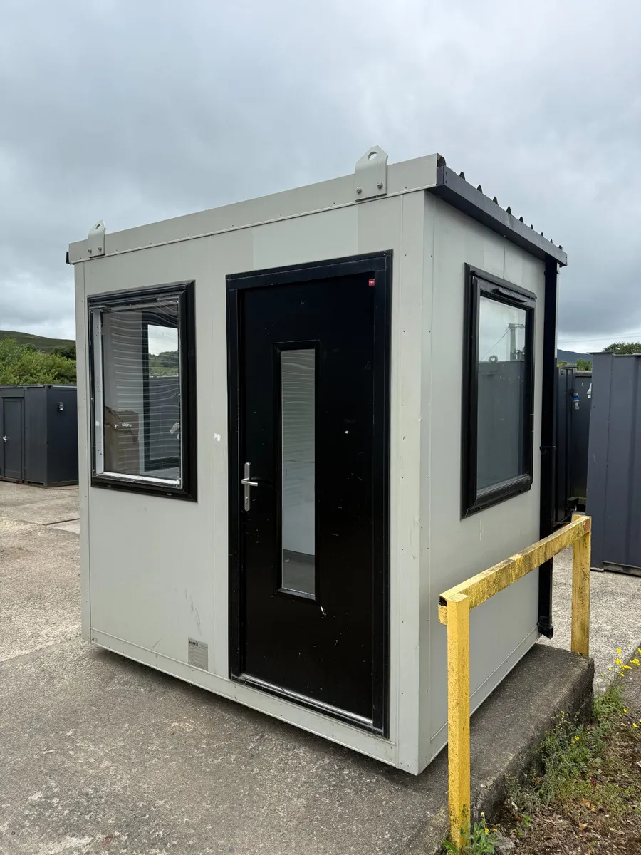 8ft x 6ft Portable Site Cabin / Office / Security - Image 1