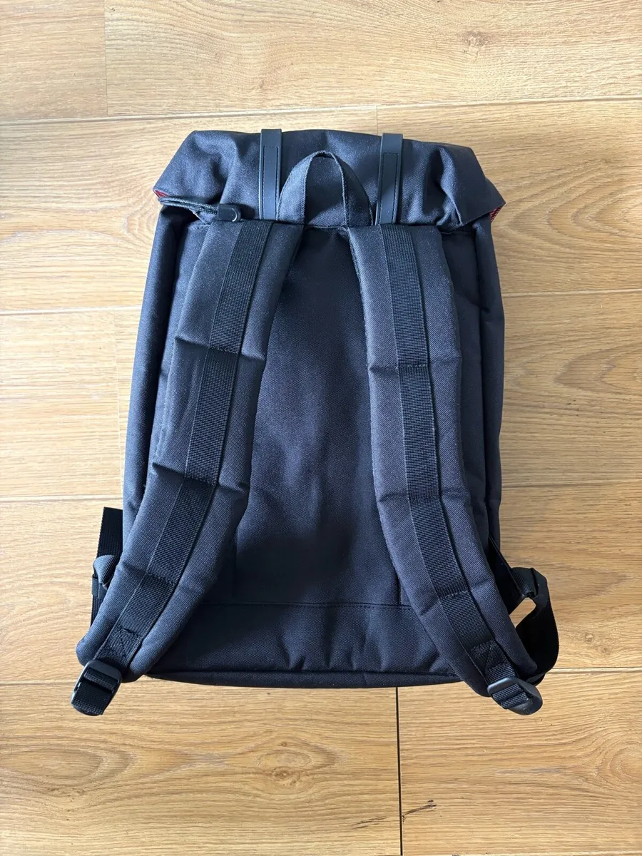 Herschel Rucksack – Excellent Condition - Image 2