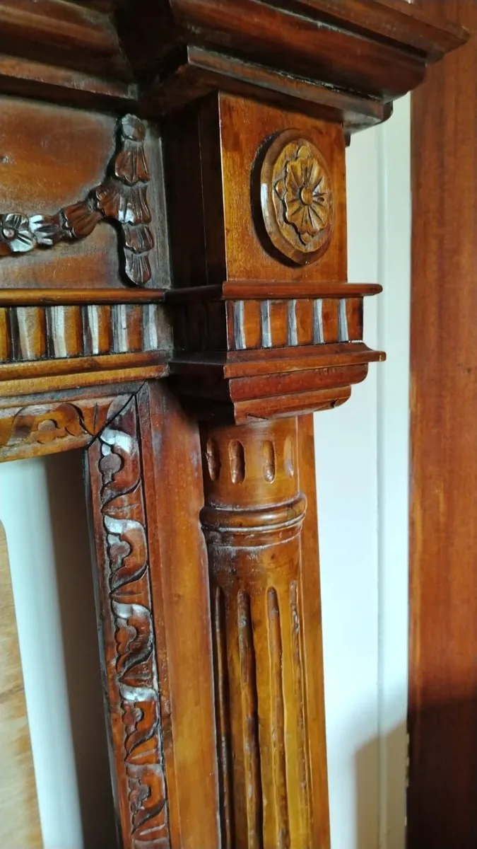FIREPLACE MANTEL REAL WOOD DECORATIVE - Image 1