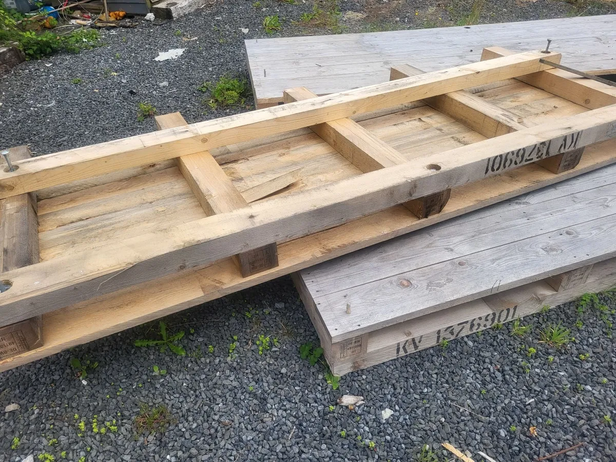 Large industrial shipping pallets - Image 2