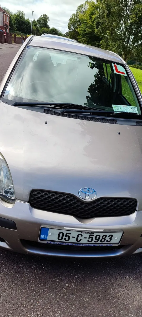 Toyota Yaris 05 - Image 2