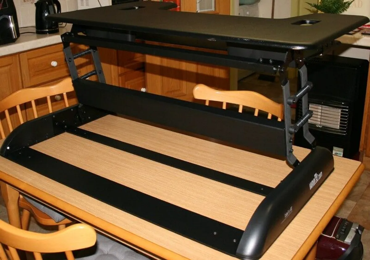 Varidesk Cube Plus 40 Adjustable Height Desk - Image 4