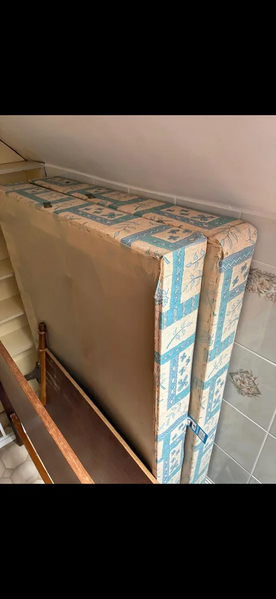 4ft double bed base and frame free - Image 1
