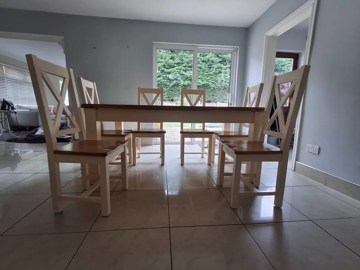 Expendable Dining table and chairs (cream) - Image 1