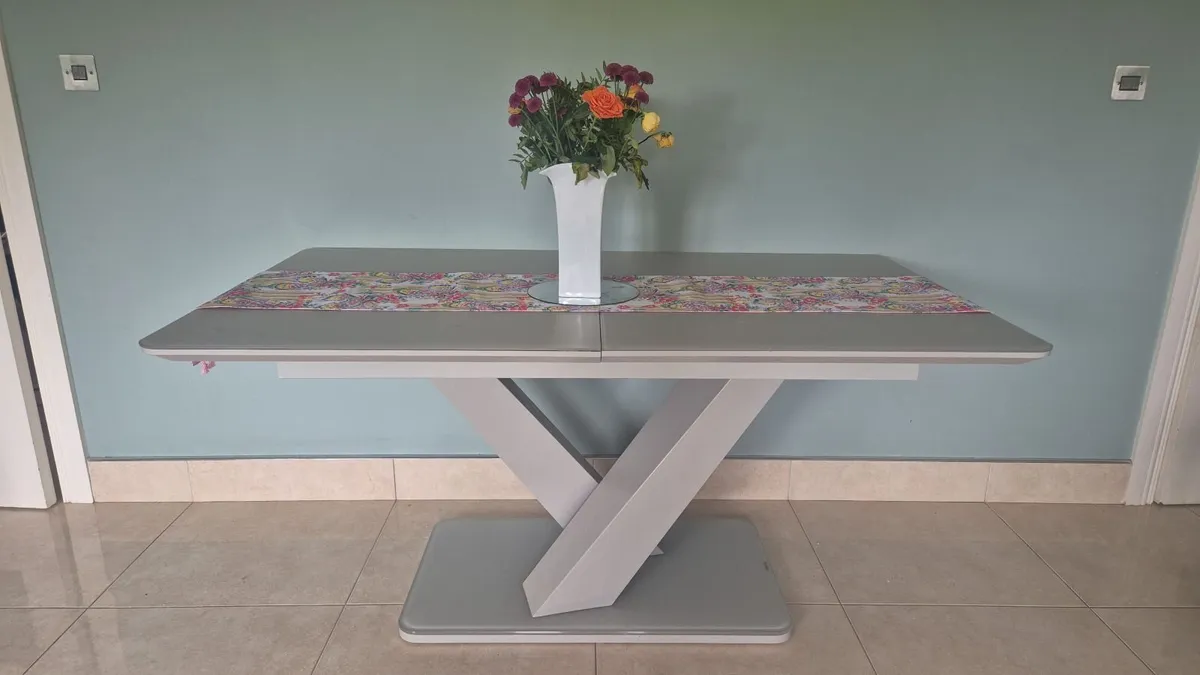 Kitchen table