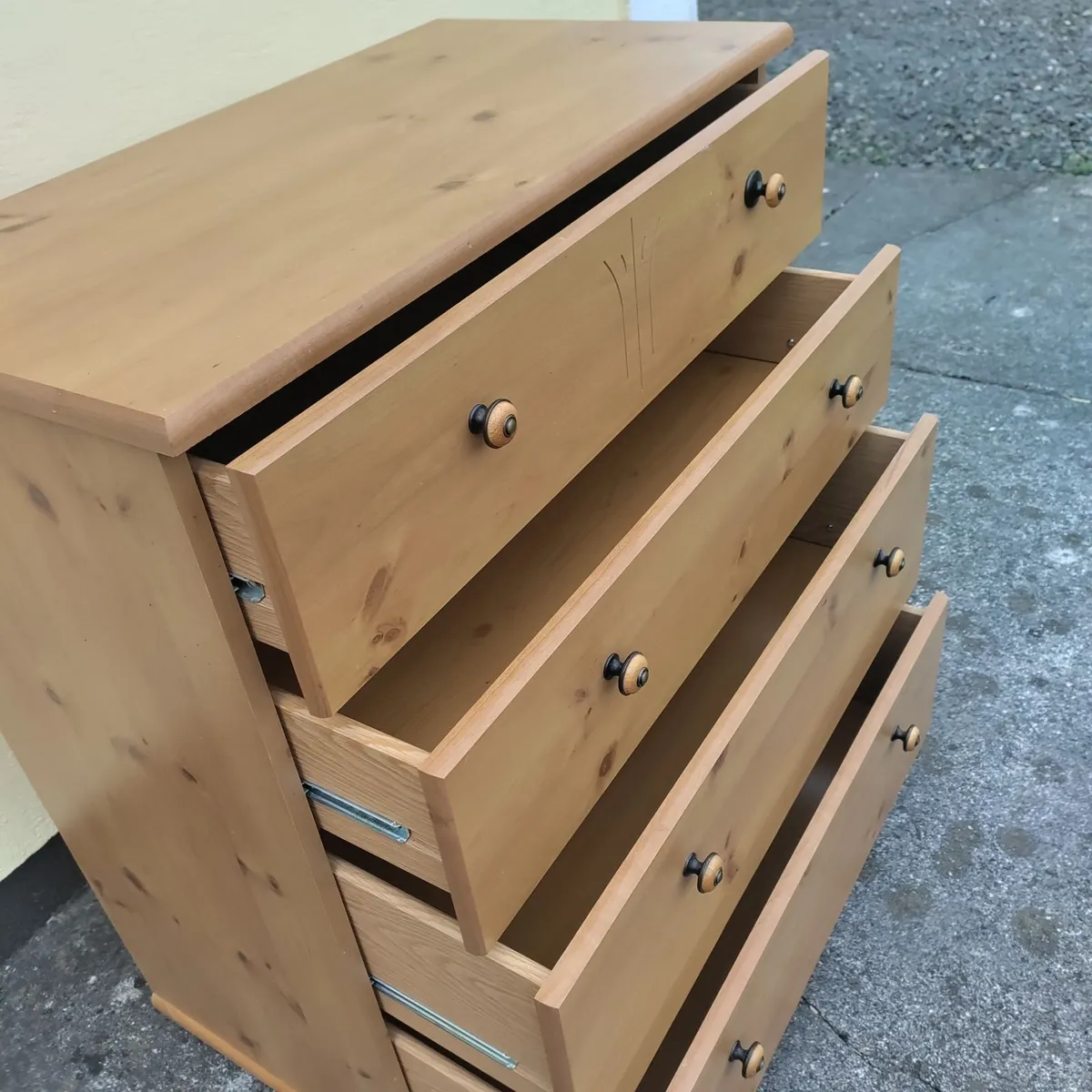 Chest of drawers - Image 2