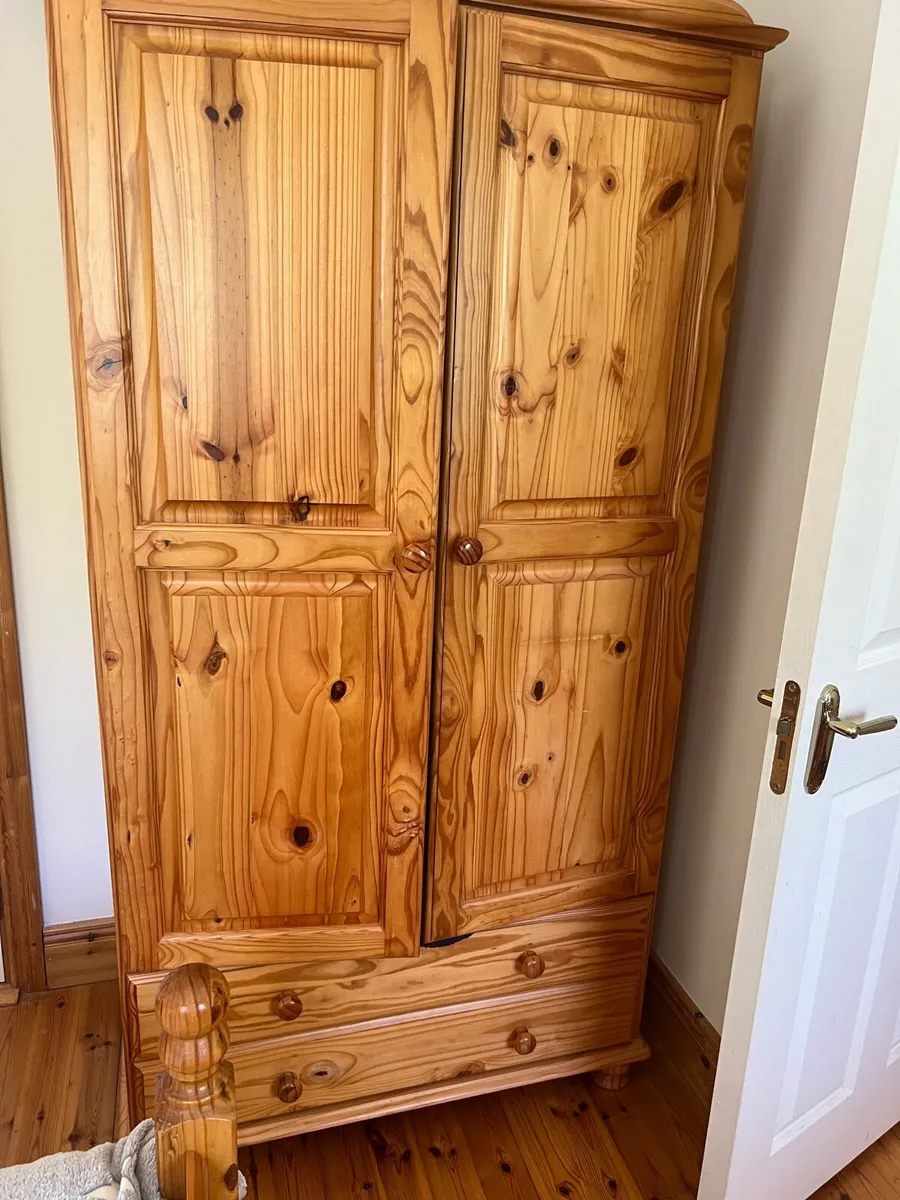 Wardrobe - Image 2