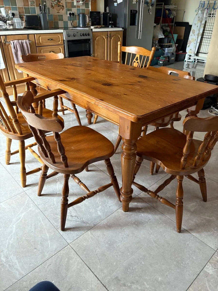 Kitchen table and six chairs - Image 3