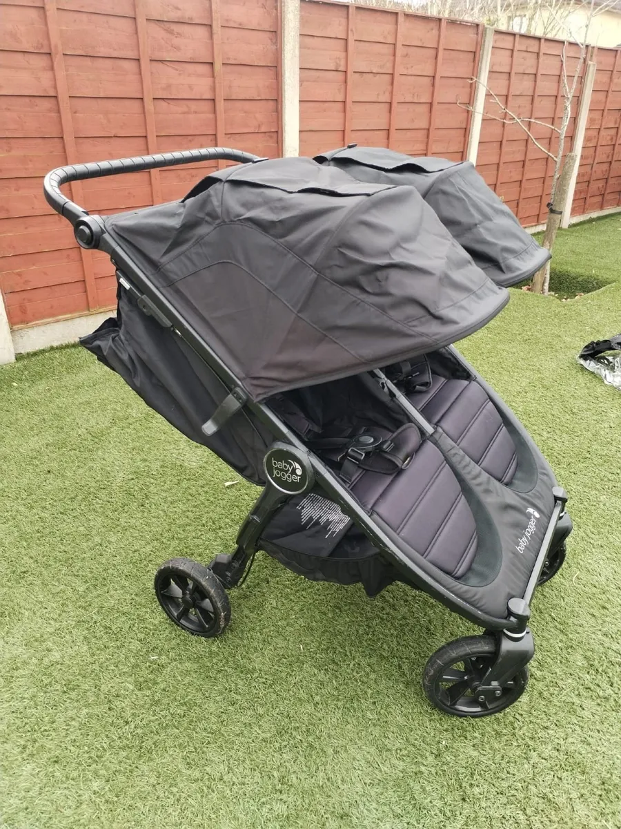 Baby Jogger city mini GT2 double buggy - Image 1