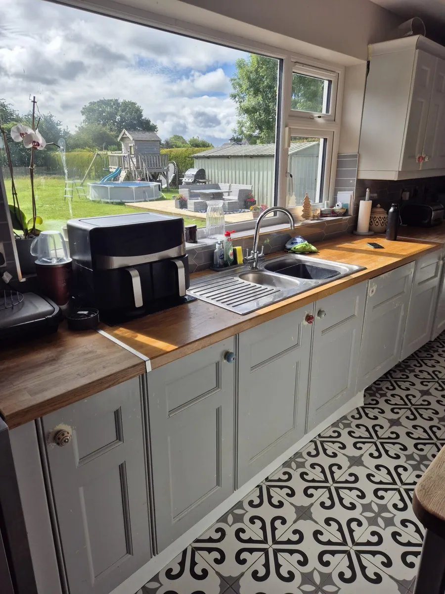 Kitchen - Image 3