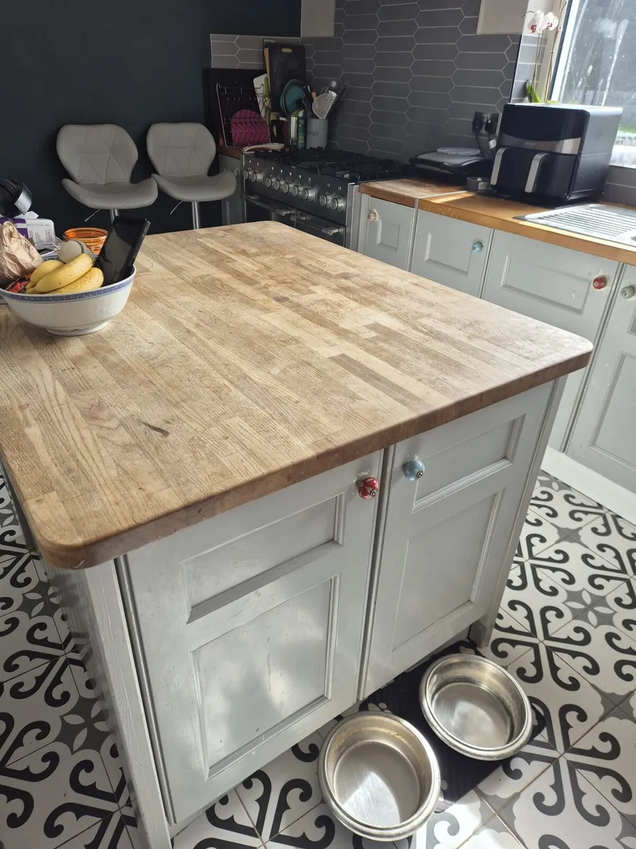 Kitchen - Image 2