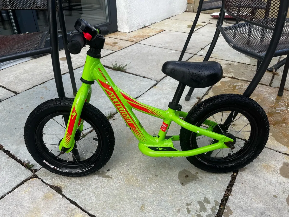 Specialized Hotwalk Balance Bike - Image 2