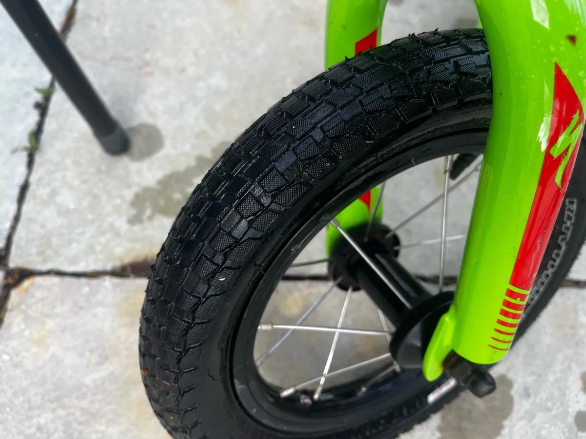 Specialized Hotwalk Balance Bike - Image 4