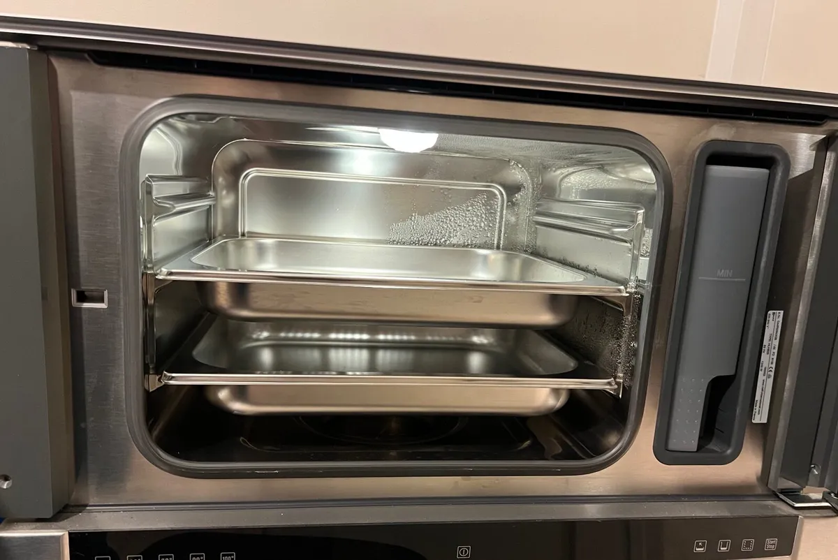 Neff steam oven free for collection - Image 1
