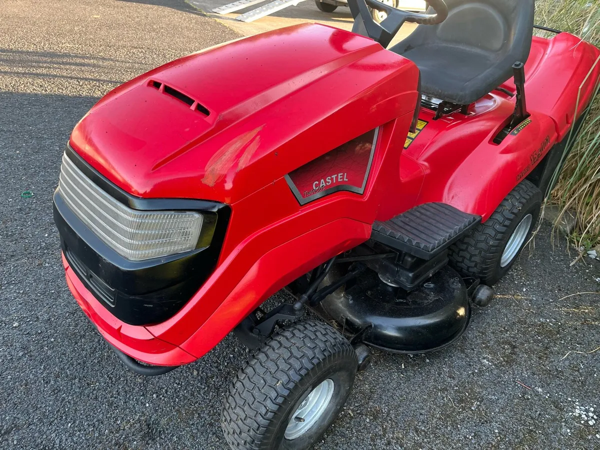 15/5HP Castle twin cut ride on lawnmower - Image 3