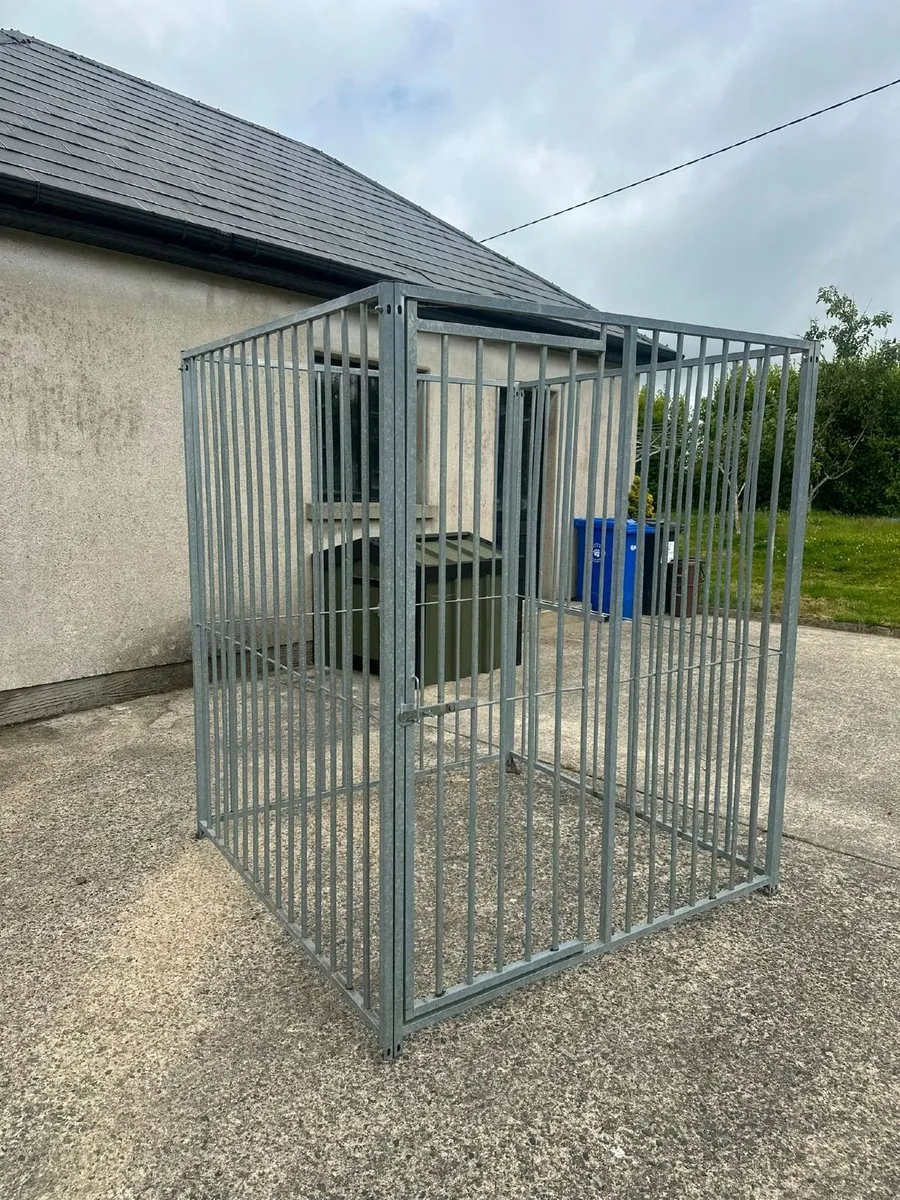 Large Kingspan Insulated Kennel & Galvanised Run - Image 4