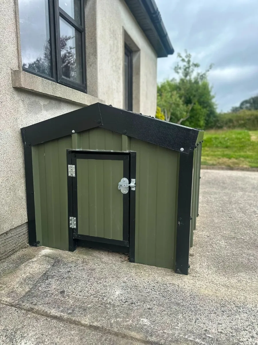 Large Kingspan Insulated Kennel & Galvanised Run - Image 1