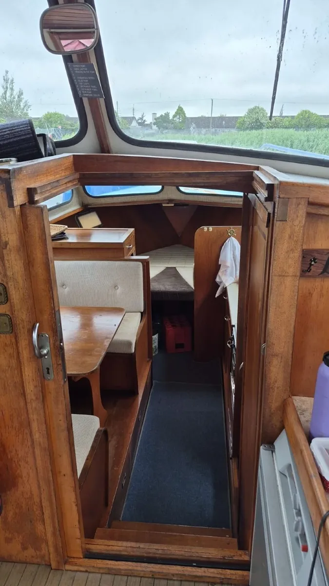 Boat - Image 4