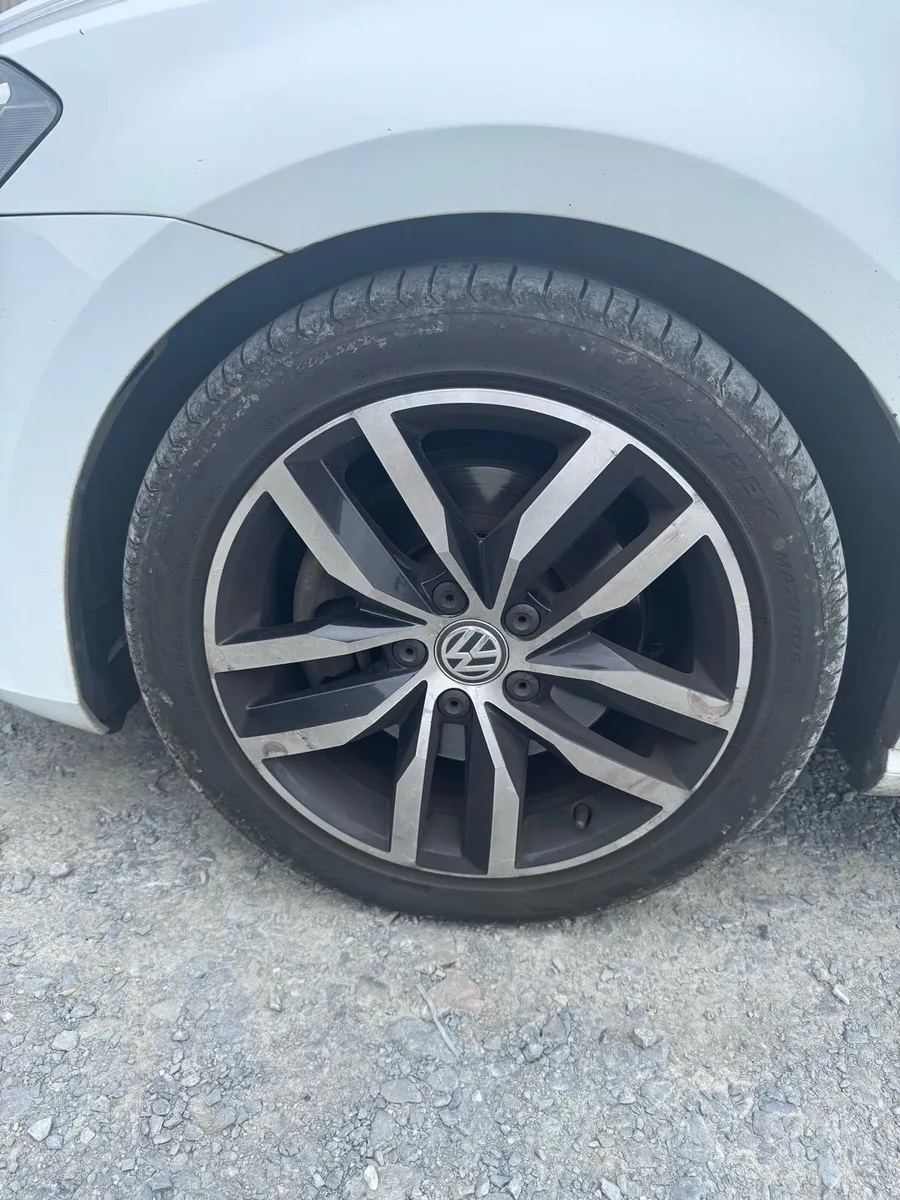 Volkswagen Golf mk7 17 inch wheels set of 4 - Image 3