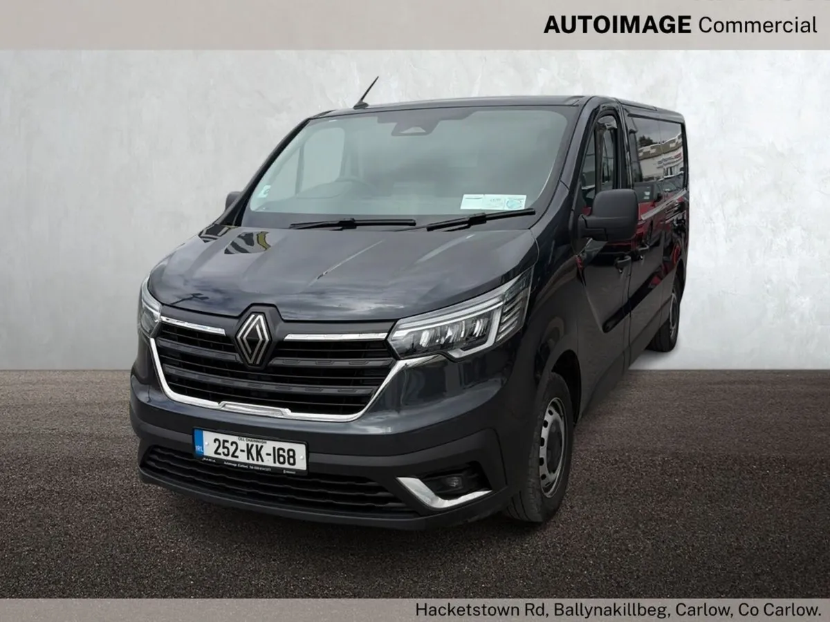 Renault Trafic START LWB IN BLACK - Image 3