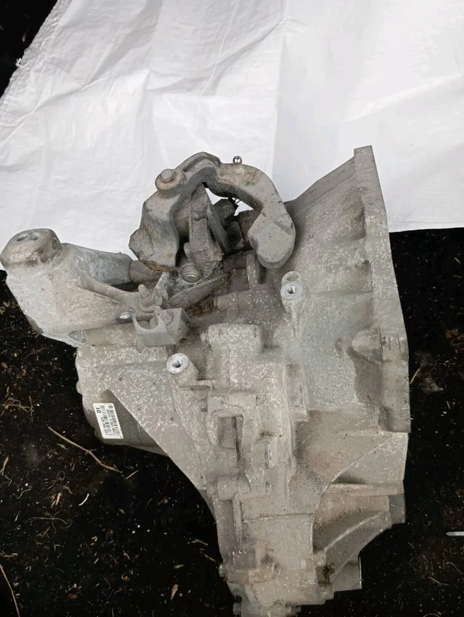 Ford Focus 2017 Gearbox - Image 2