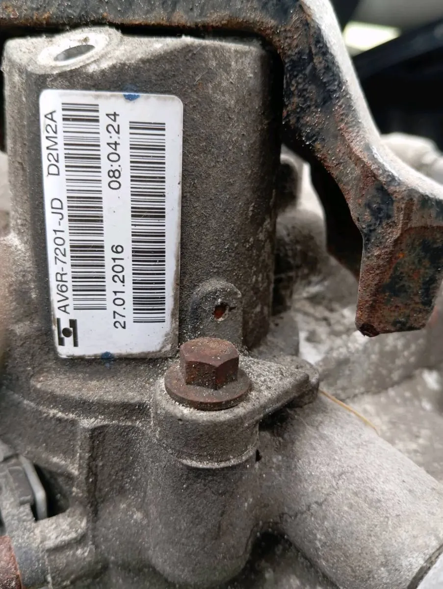 Ford Focus 2017 Gearbox - Image 4