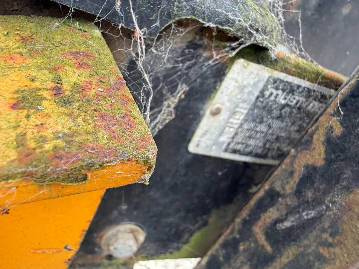 Used mustang back hoe  to fit skid steer - Image 2