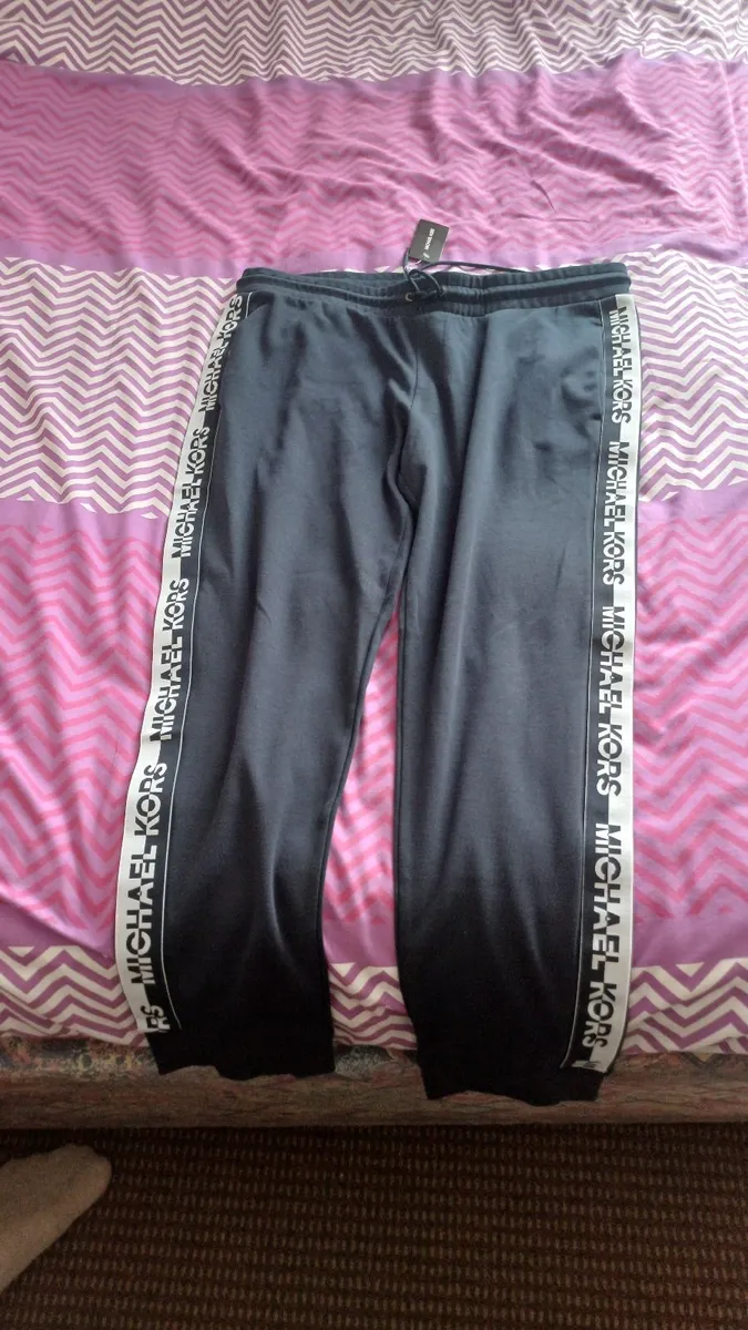 Clothes - Image 2