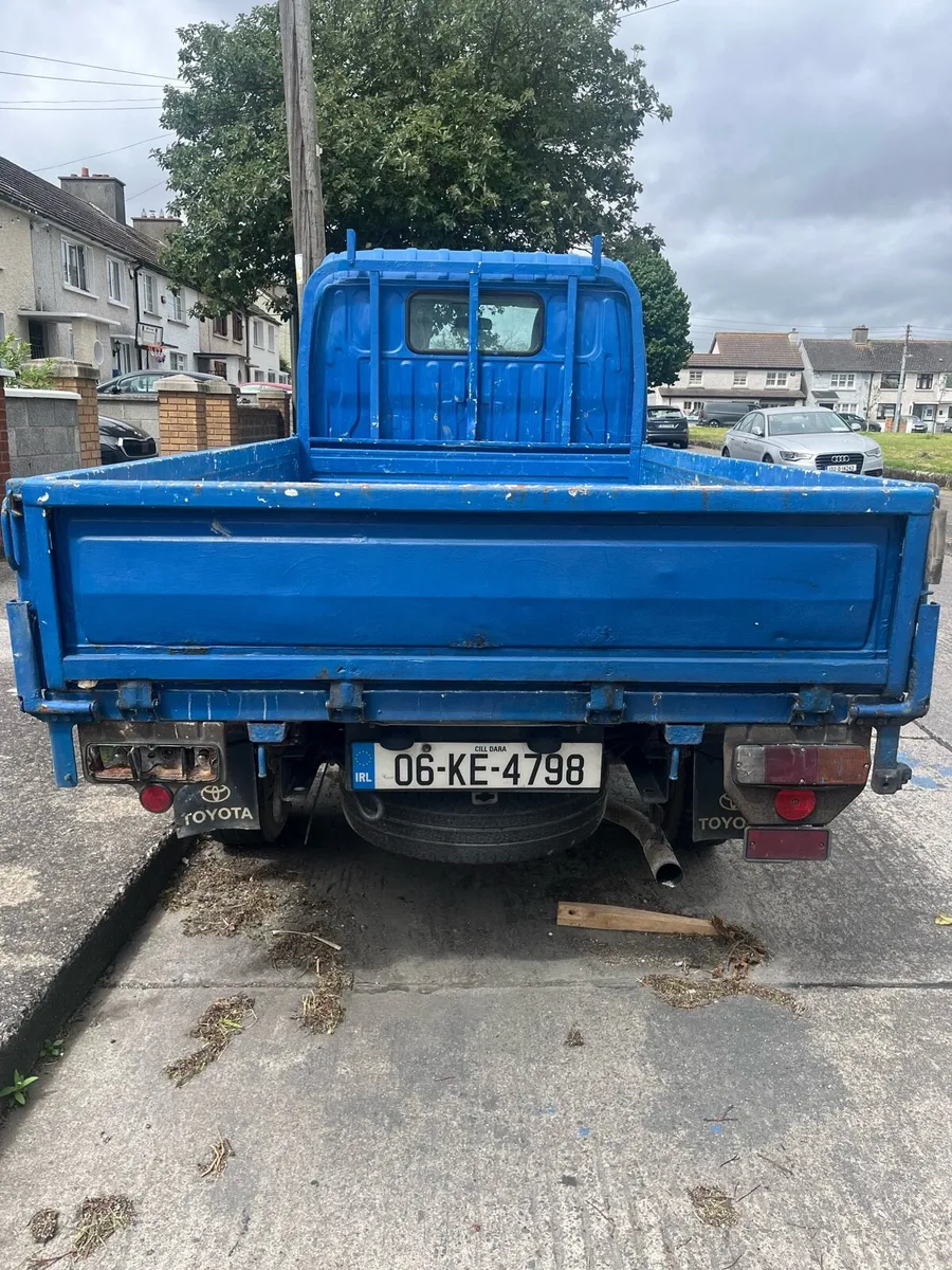 Toyota dyna - Image 3