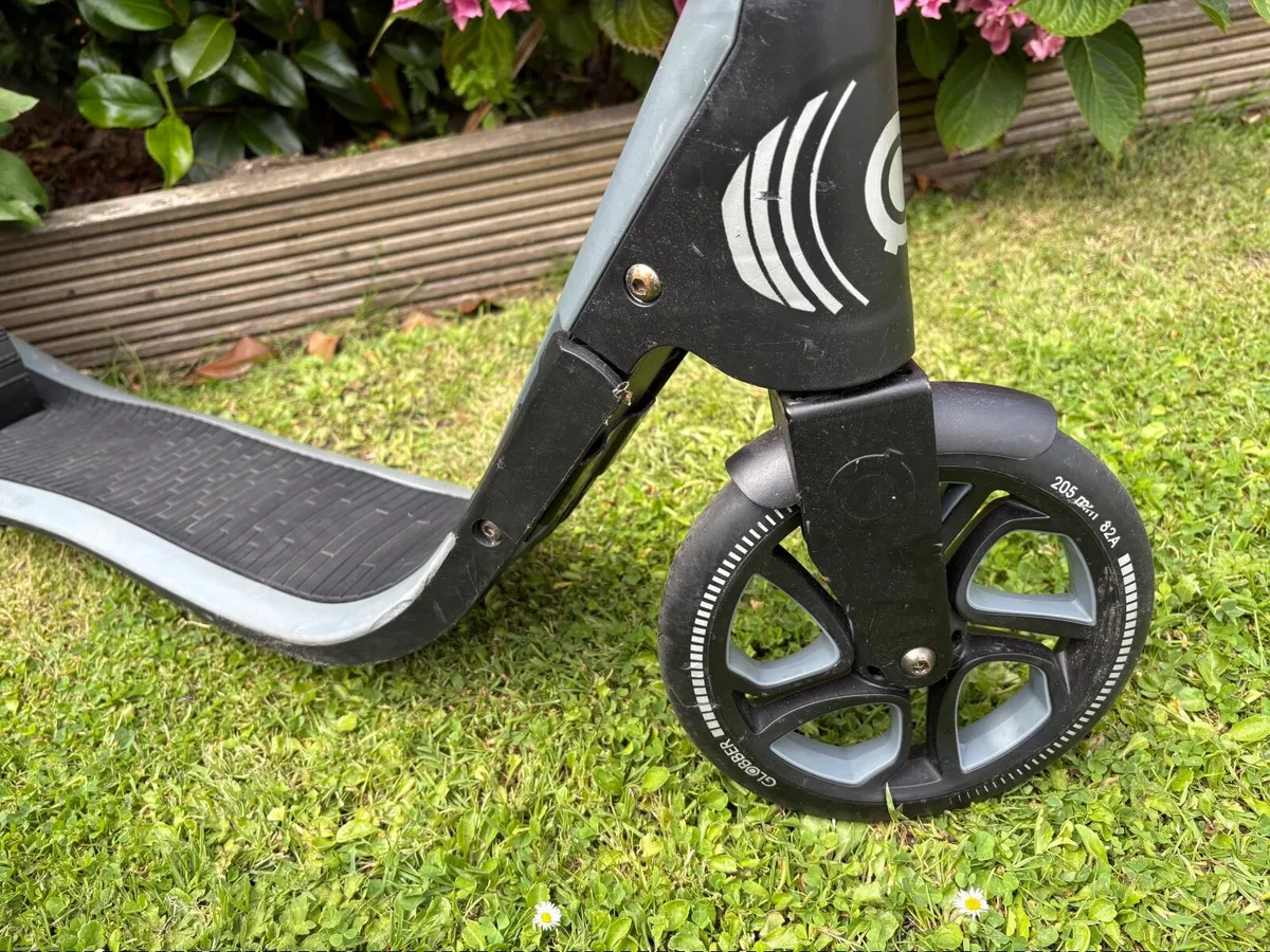 Globber Scooter - Image 2