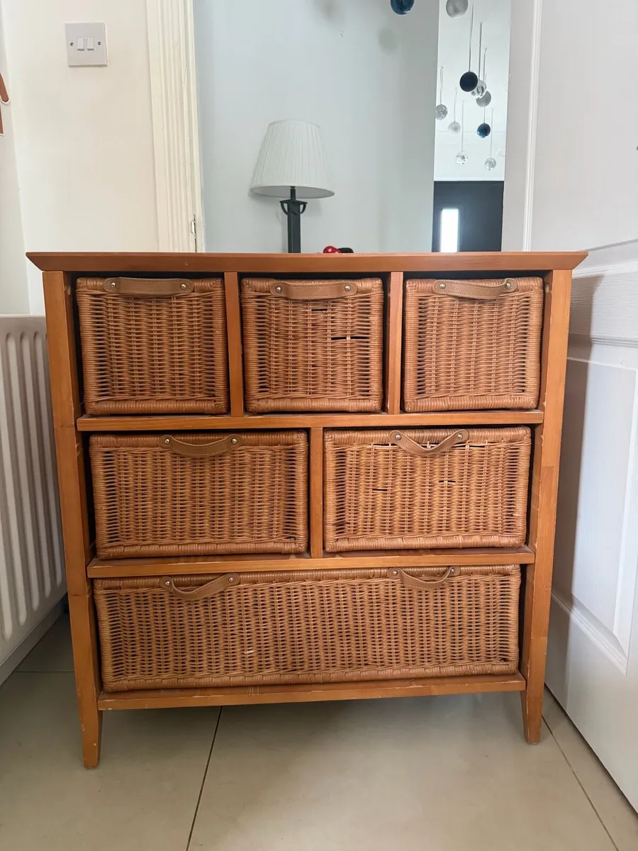 Chest of drawers - Image 1