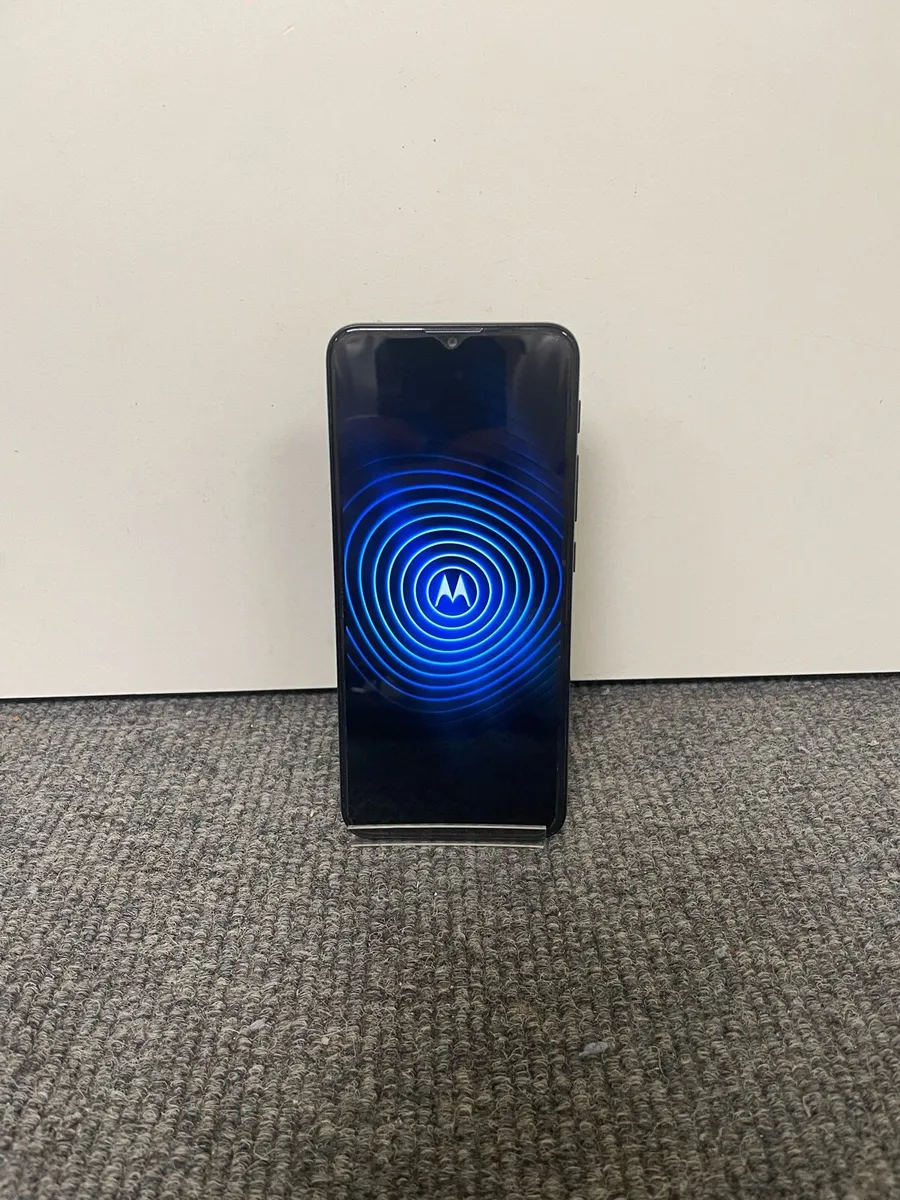 Motorola G10 Smartphone - Image 1