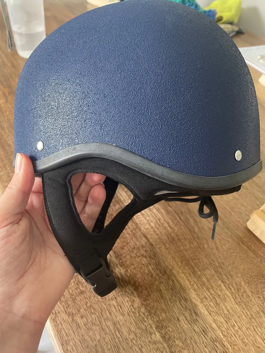Horse riding helmet - Image 3