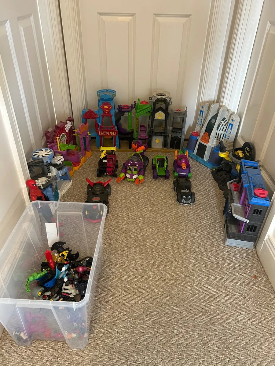 Batman toys and Figurines