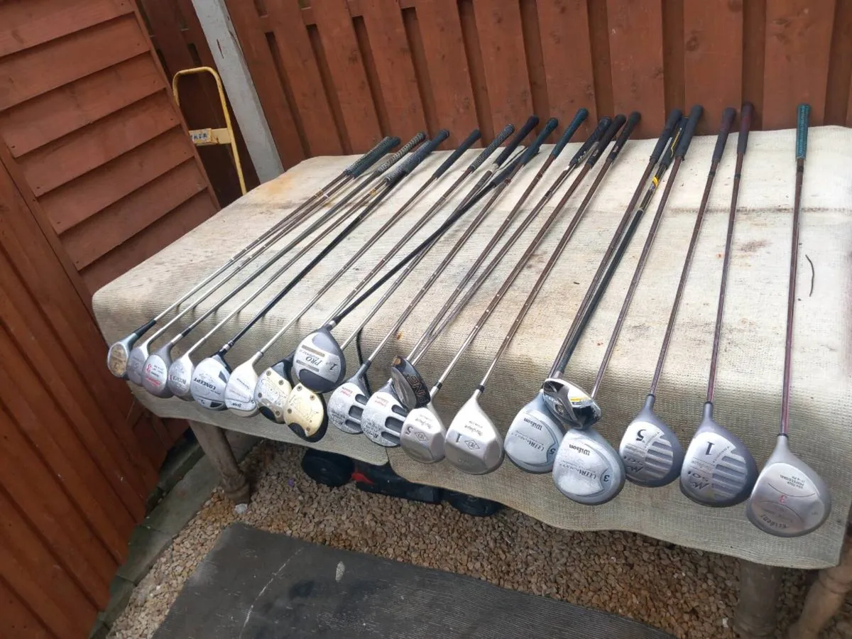 A selection of golf clubs and bags - Image 3