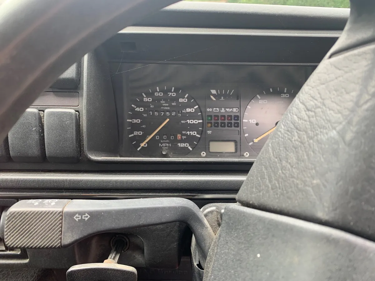 Volkswagen Golf 1991 - Image 2