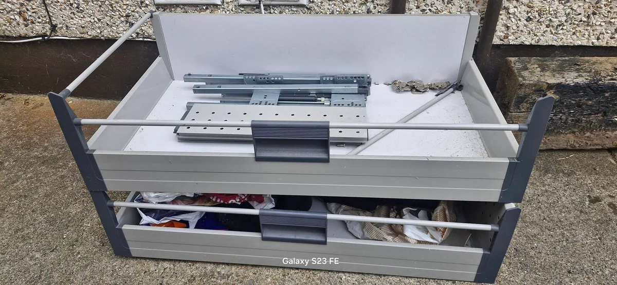 Kitchen drawers