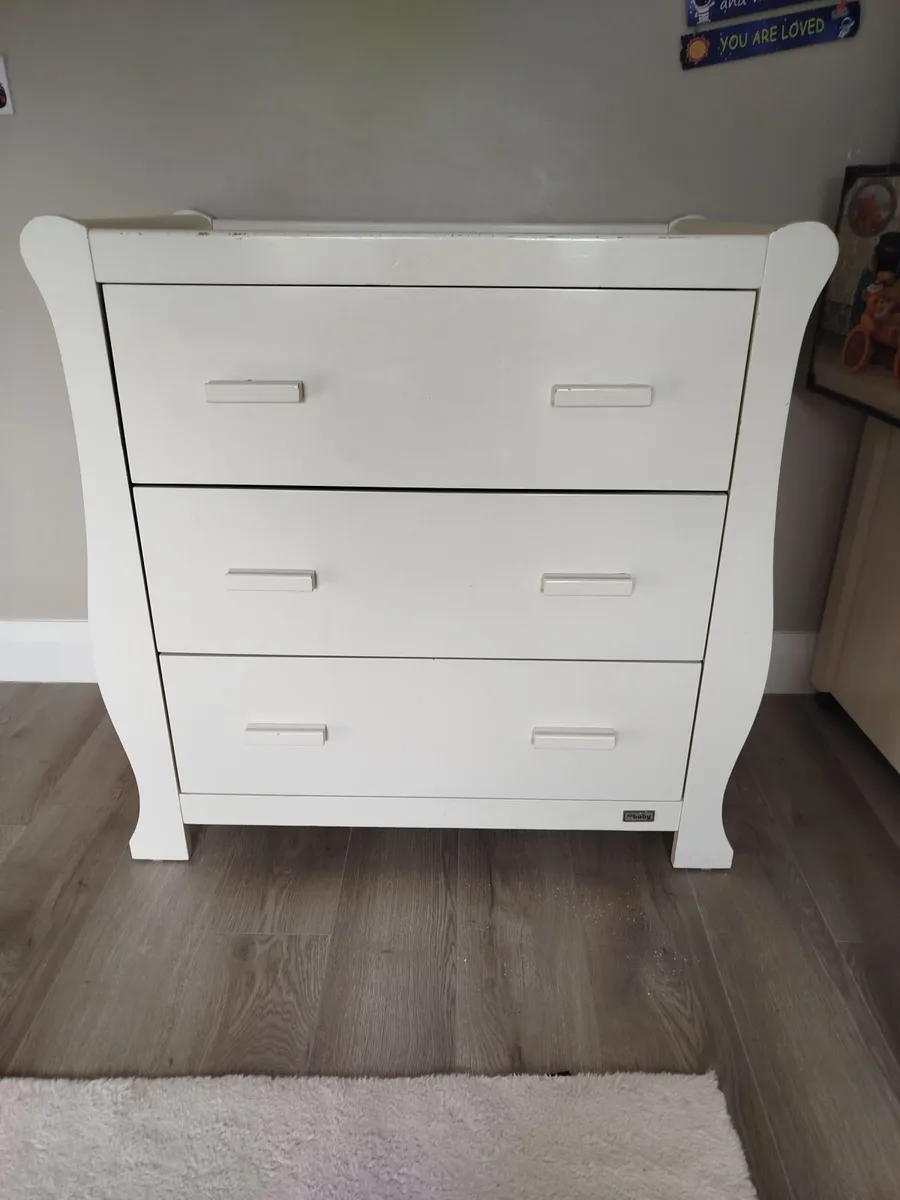 Cot bed and chest of drawers - Image 2
