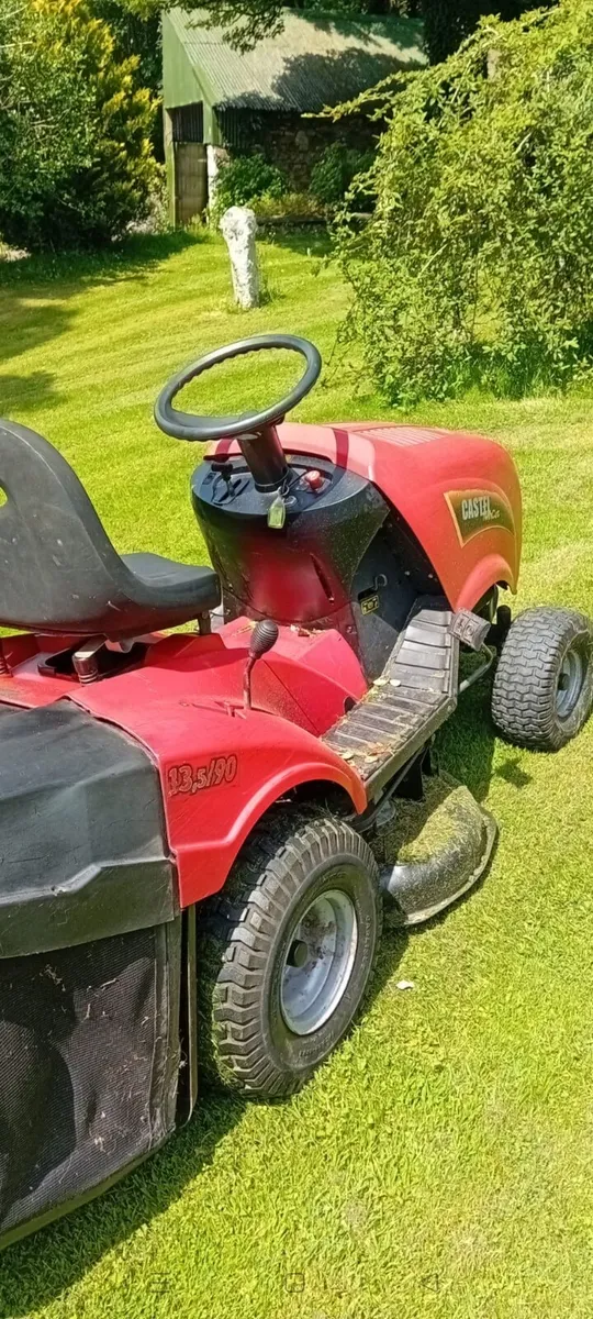 Ride on mower - Image 2