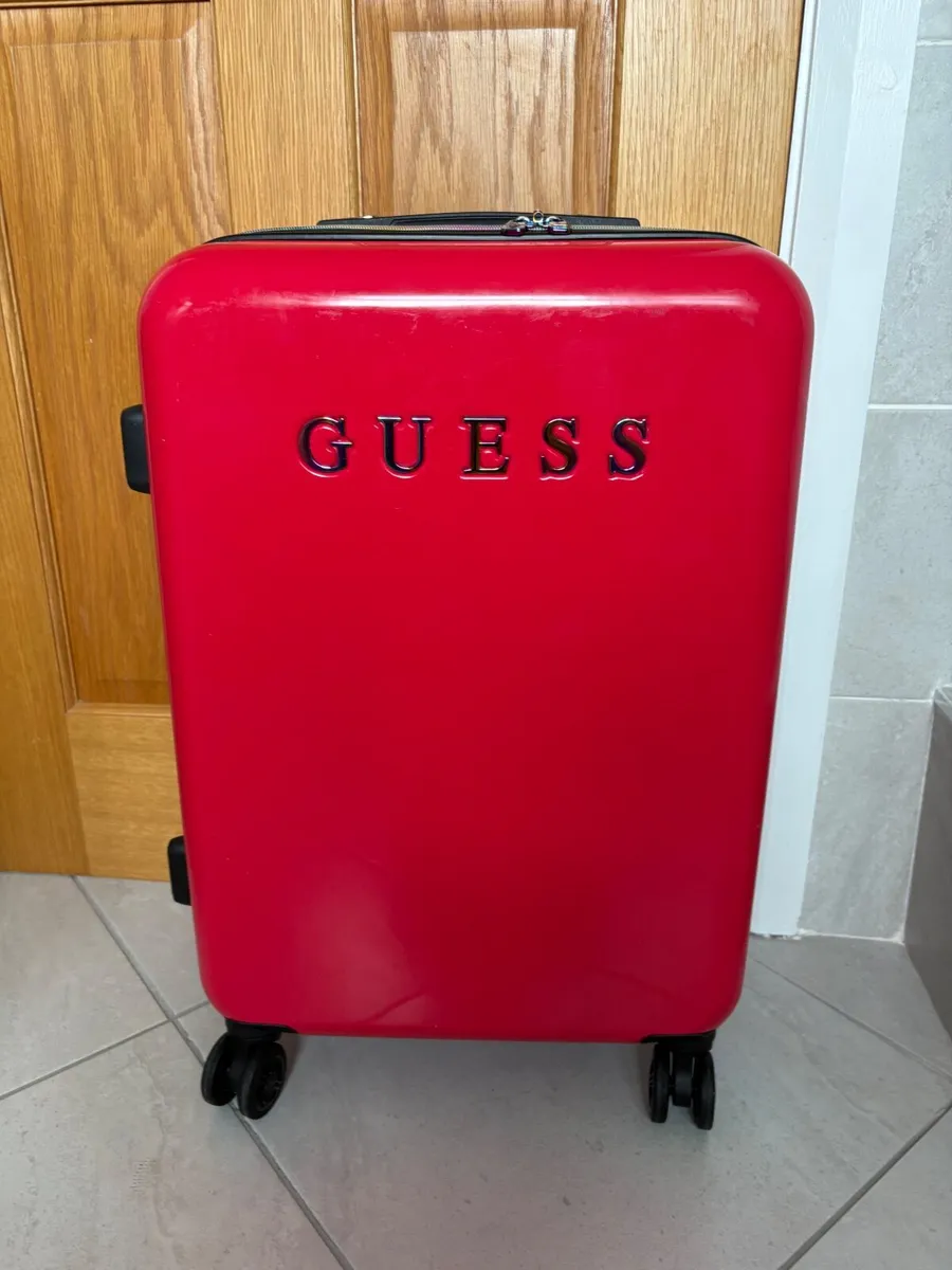 Guess suitcase - Image 1