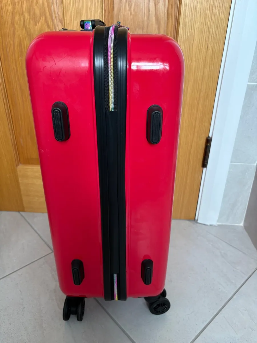 Guess suitcase - Image 3