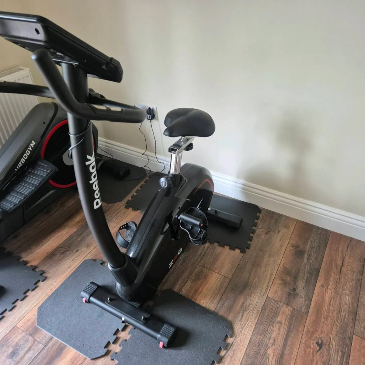 Stationary bike - Image 1