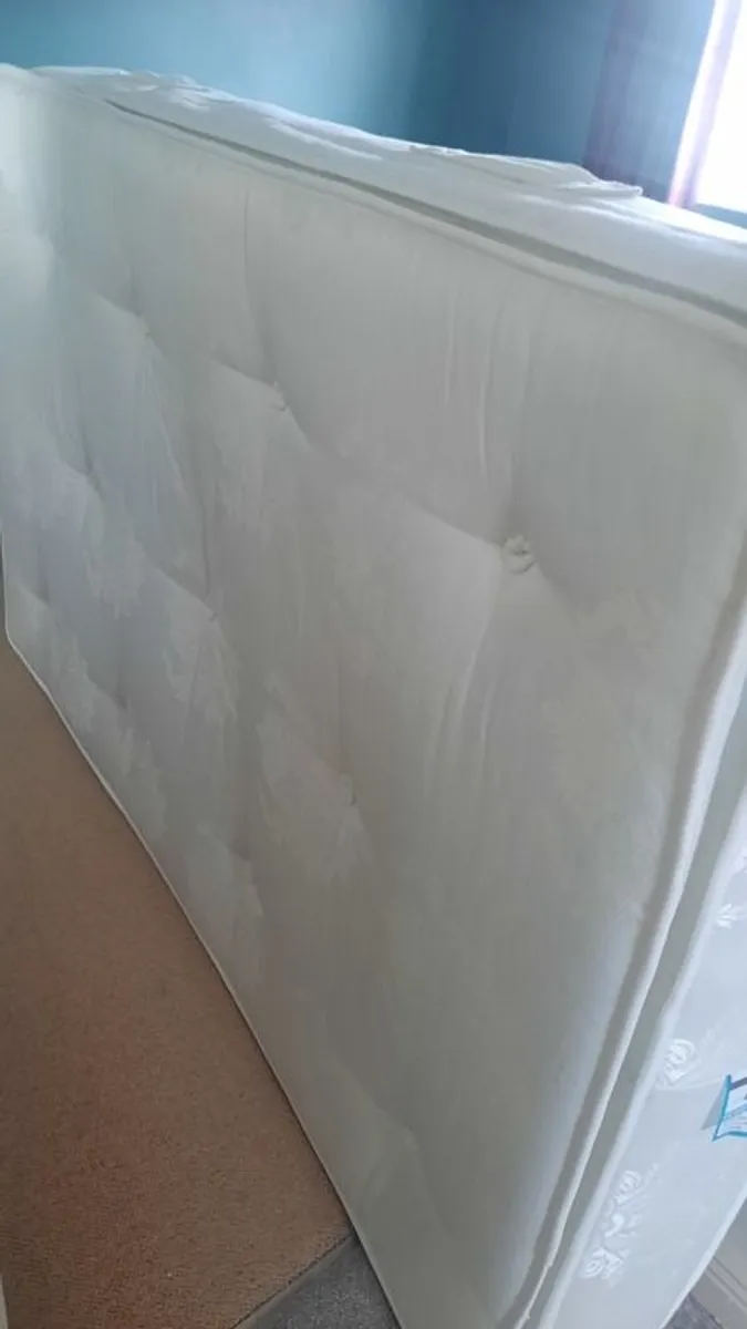 4ft Mattress- like new - Image 2