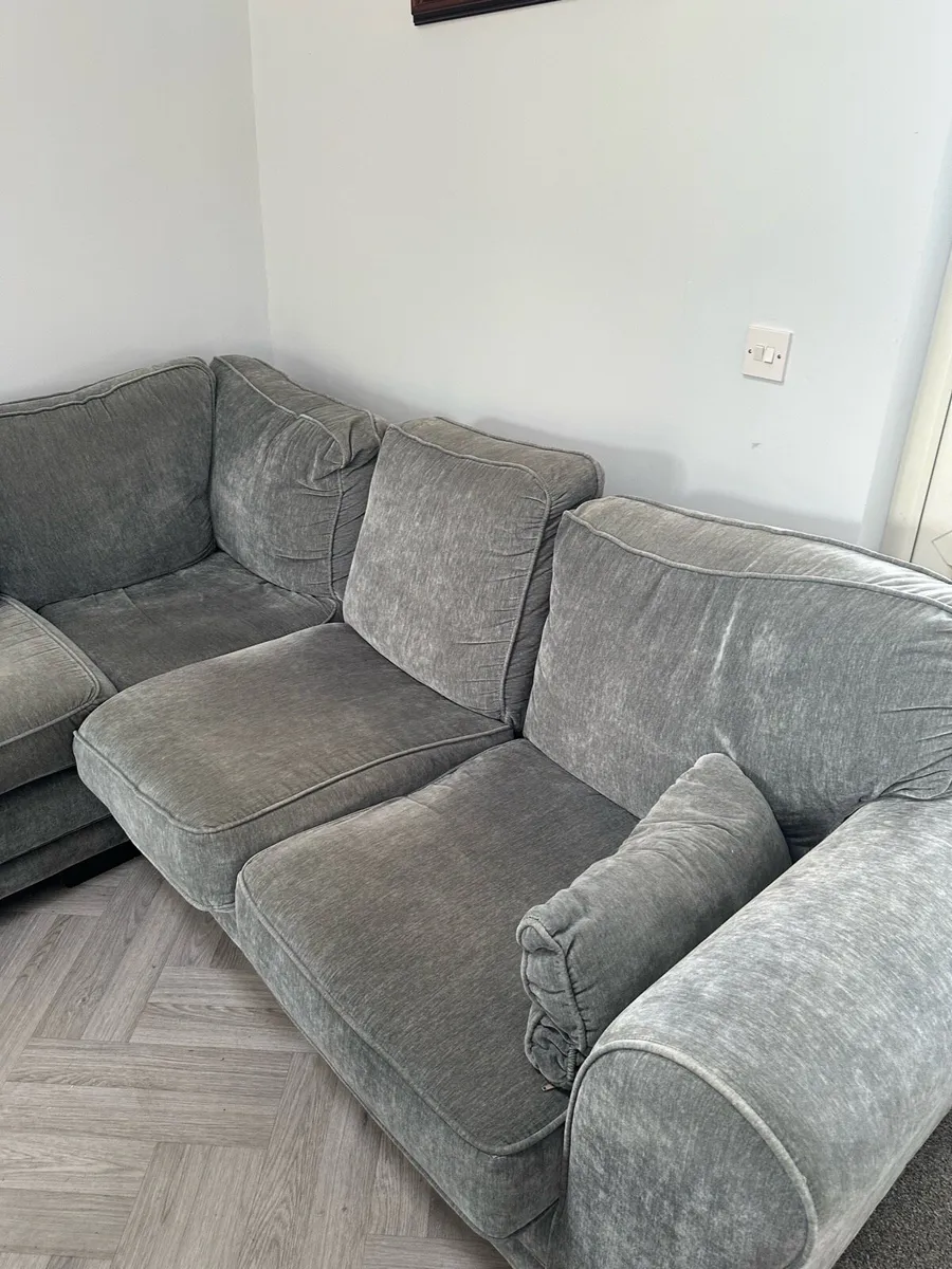 Giving away corner sofa - Image 1