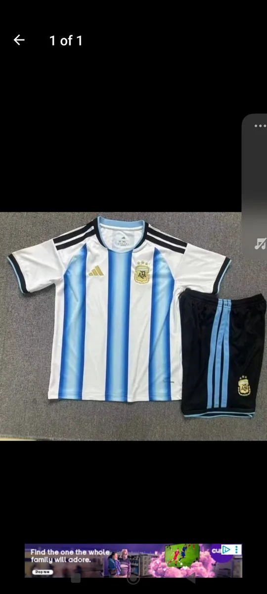 ARGENTINA WORLD CUP KIT ,WITH SOCKS, 12/13 YRS