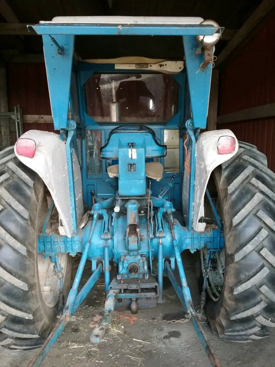 1968 Ford 4000 2 wheel drive tractor - Image 2