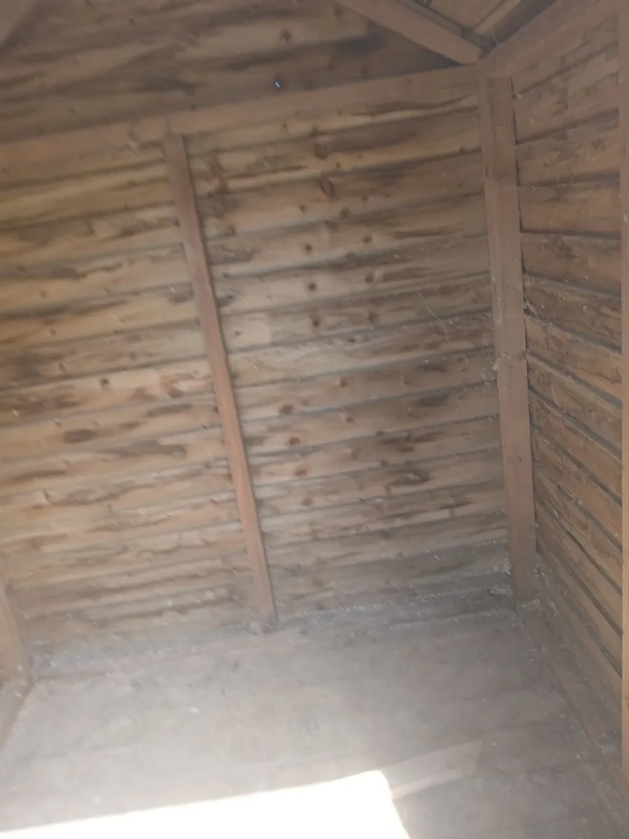 Small garden shed/dog kennel - Image 4