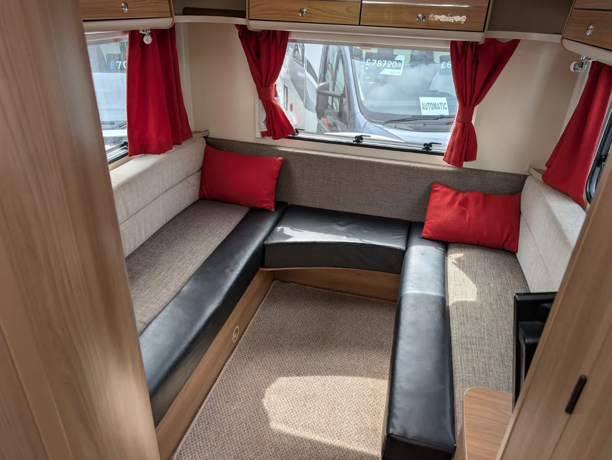 6 Berth Motorhome 6 Belts - Image 2