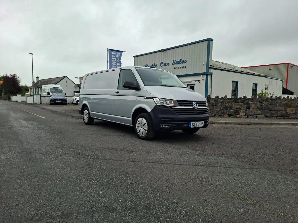 2022 Volkswagen Transporter 4Motion - Image 1